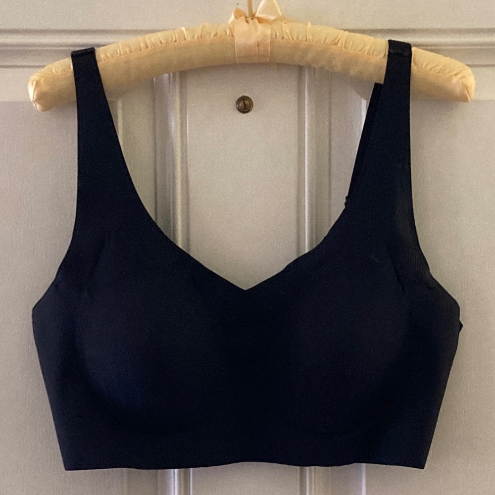 BALI Easylite Smooth Comfort Bra With Convertible Straps/Black/Size Large/NWOT!